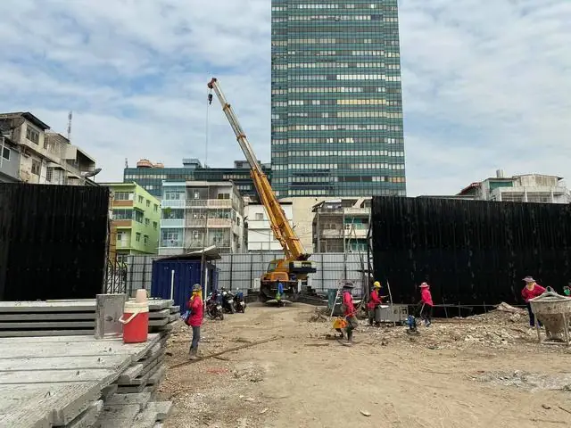 งานเครนกลางเมือง